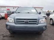 ✅ 2006 Toyota Highlander Limited • VIN: JTEEP21A960174612 • Lot: 43688559. Wystawiony na IAAI z przebiegiem 196 569 mil. Bezpłatny archiwum sprzedaży aukcyjnych z USA i szczegółowy raport historii pojazdu na DreamBid. Zdjęcie 12.