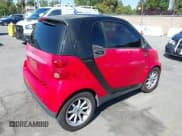 ✅ 2009 Smart fortwo Pure • VIN: WMEEJ31X29K251962 • Лот: 43011856. Опубликован ранее на IAAI с пробегом 92 154 миль. Бесплатный доступ к архиву аукционных продаж из США и подробный отчёт об истории автомобиля на DreamBid. Изображение 4.
