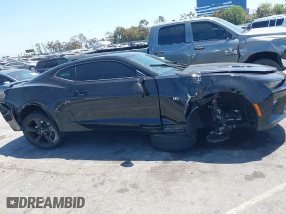 ✅ 2016 Chevrolet Camaro 2SS • VIN: 1G1FH1R79G0121251 • Лот: 42207478. Опубликован ранее на IAAI с пробегом 44 589 миль. Бесплатный доступ к архиву аукционных продаж из США и подробный отчёт об истории автомобиля на DreamBid. Изображение 13.