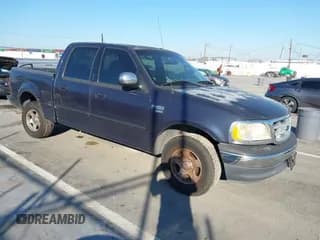 ✅ 2001 Ford F-150 XLT • VIN: 1FTRW07L21KE37123 • Lot: 43815479. Wystawiony na IAAI z przebiegiem 167 343 mil. Bezpłatny archiwum sprzedaży aukcyjnych z USA i szczegółowy raport historii pojazdu na DreamBid. Zdjęcie 1.