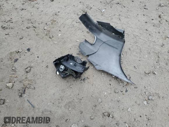 2009 Hyundai Accent Auto GLS z VIN KMHCN46C89U346936, wystawiony jako Copart lot #77882294 z przebiegiem 118 058 mil mil oraz Czysty tytuł • Clean title. Historia ofert i sprzedaży dostępna na DreamBid. Obrazek 12.