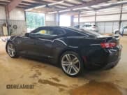 ✅ 2018 Chevrolet Camaro 1SS • VIN: 1G1FF1R71J0110709 • Лот: 82028345. Опубликован ранее на Copart с пробегом 85 225 миль. Бесплатный доступ к архиву аукционных продаж из США и подробный отчёт об истории автомобиля на DreamBid. Изображение 2.
