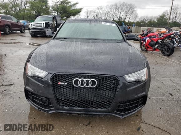✅ 2014 Audi RS 5 • VIN: WUAC6AFR6EA902406 • Lot: 80918504. Listed on Copart with 110,133 mi. Free auction sales archive from the USA and detailed vehicle history report at DreamBid. Image 5.