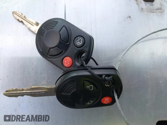 ✅ 2010 Mercury Milan Premier • VIN: 3MEHM0JG4AR659086 • Lot: 43706226. Listed on IAAI with 186,272 mi. Free auction sales archive from the USA and detailed vehicle history report at DreamBid. Image 11.