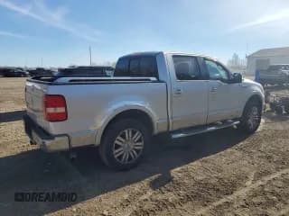 ✅ 2006 Lincoln Mark LT • VIN: 5LTPW18596FJ16335 • Lot: 91349875. Wystawiony na Copart z przebiegiem 222 570 mil. Bezpłatny archiwum sprzedaży aukcyjnych z USA i szczegółowy raport historii pojazdu na DreamBid. Zdjęcie 3.