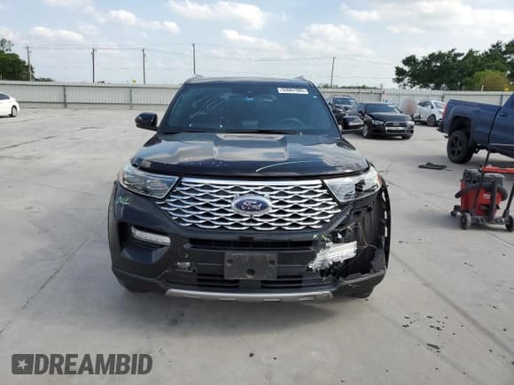 ✅ 2020 Ford Explorer Platinum • VIN: 1FM5K8HC1LGA26482 • Lot: 53667005. Wystawiony na Copart z przebiegiem 32 030 mil. Bezpłatny archiwum sprzedaży aukcyjnych z USA i szczegółowy raport historii pojazdu na DreamBid. Zdjęcie 5.