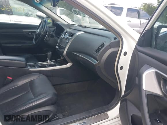 ✅ 2013 Nissan Altima SV • VIN: 1N4BL3AP9DC278760 • Lot: 42524323. Listed on IAAI with 121,756 mi. Free auction sales archive from the USA and detailed vehicle history report at DreamBid. Image 5.