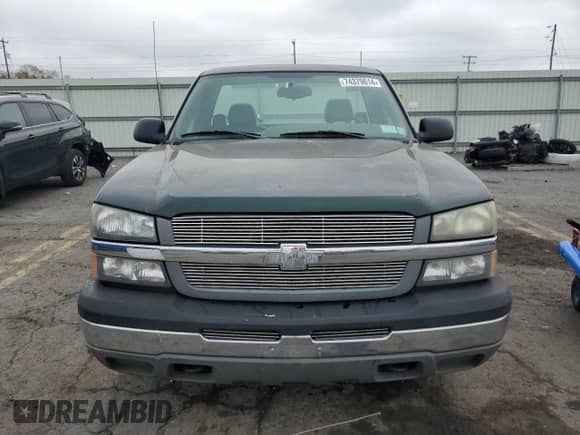 ✅ 2005 Chevrolet Silverado 1500 Work Truck • VIN: 1GCEC14X75Z138339 • Lot: 74379614. Wystawiony na Copart z przebiegiem 133 407 mil mil. Skorzystaj z bezpłatnego archiwum sprzedaży aukcyjnych z USA i zobacz szczegółowy raport historii pojazdu na DreamBid. Zdjęcie 5.