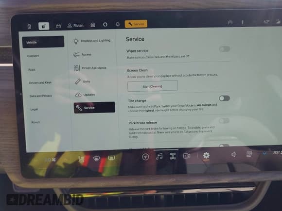 ✅ 2025 Rivian R1S Adventure • VIN: 7PDSGBBA9SN046978 • Lot: 41467922. Listed on IAAI with 2,957 mi. Free auction sales archive from the USA and detailed vehicle history report at DreamBid. Image 19.