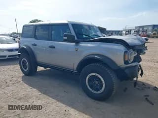 ✅ 2023 Ford Bronco • VIN: 1FMEE5DP1PLB89368 • Lot: 41957069. Wystawiony na IAAI z przebiegiem 14 387 mil. Bezpłatny archiwum sprzedaży aukcyjnych z USA i szczegółowy raport historii pojazdu na DreamBid. Zdjęcie 1.