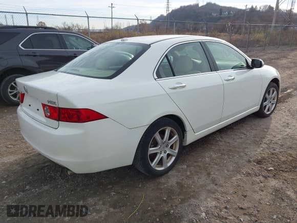 ✅ 2005 Acura TSX • VIN: JH4CL96845C017393 • Lot: 43784036. Listed on IAAI with 115,329 mi. Free auction sales archive from the USA and detailed vehicle history report at DreamBid. Image 4.