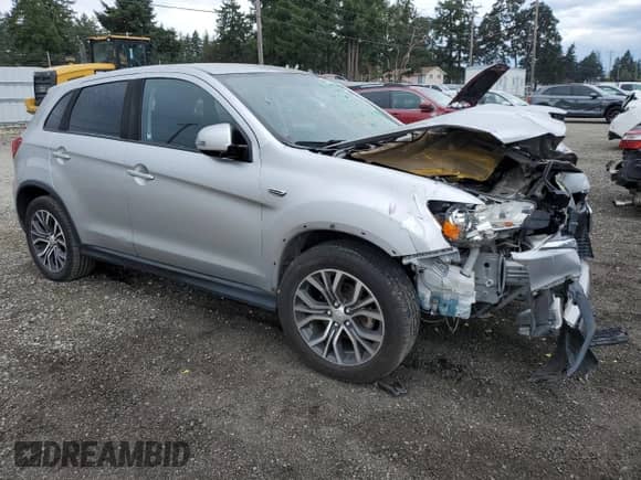 2019 Mitsubishi Outlander ES z VIN JA4AP3AU9KU017176, wystawiony jako Copart lot #86179505 z przebiegiem 152 197 mil mil oraz Szkoda całkowita • Salvage title. Historia ofert i sprzedaży dostępna na DreamBid. Obrazek 4.