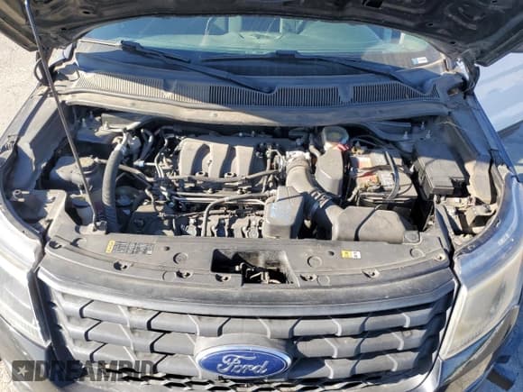 ✅ 2017 Ford Police Interceptor Utility • VIN: 1FM5K8AR3HGE15162 • Lot: 61036185. Wystawiony na Copart z przebiegiem 121 705 mil. Bezpłatny archiwum sprzedaży aukcyjnych z USA i szczegółowy raport historii pojazdu na DreamBid. Zdjęcie 12.