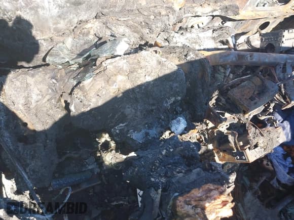 ✅ 2016 Acura ILX • VIN: 19UDE2F34GA017860 • Lot: 42702019. Listed on IAAI with Not provided. Free auction sales archive from the USA and detailed vehicle history report at DreamBid. Image 15.