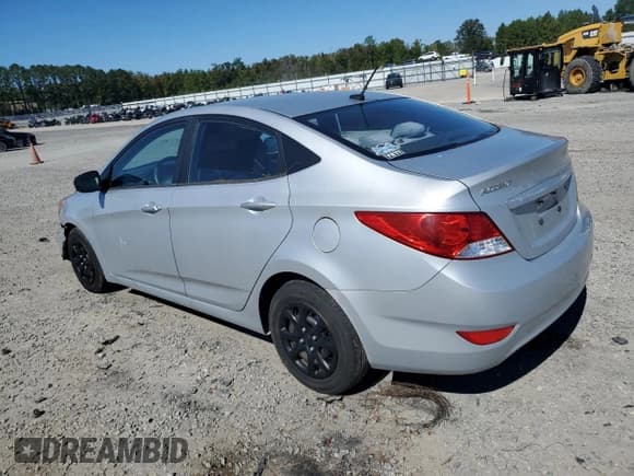 ✅ 2013 Hyundai Accent GLS • VIN: KMHCT4AE6DU290227 • Лот: 72024795. Опубликован ранее на Copart с пробегом 220 543 миль. Бесплатный доступ к архиву аукционных продаж из США и подробный отчёт об истории автомобиля на DreamBid. Изображение 2.