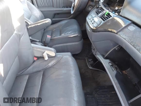 ✅ 2005 Honda Odyssey EX-L • VIN: 5FNRL38645B017966 • Lot: 41763207. Listed on IAAI with Not provided. Free auction sales archive from the USA and detailed vehicle history report at DreamBid. Image 5.