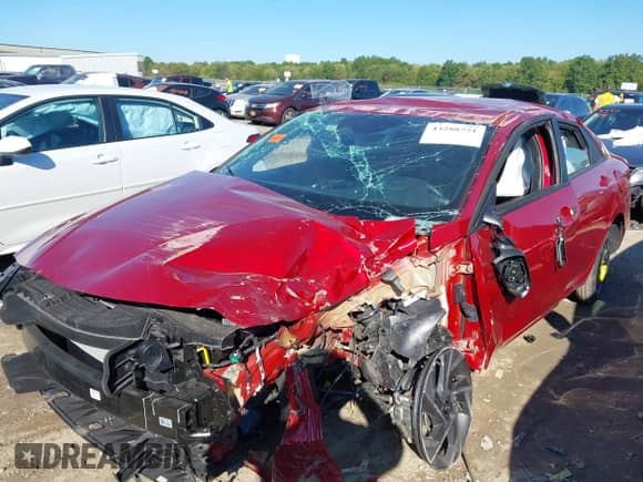 2025 Hyundai Elantra SEL Sport с VIN KMHLM4DG7SU880119, выставлен на аукционе IAAI как лот 43288751 с пробегом 5 532 миль миль и . История ставок и продаж доступна на DreamBid. Изображение 6.