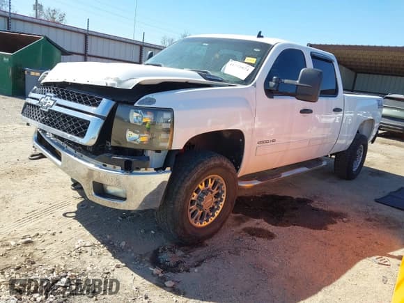 ✅ 2011 Chevrolet Silverado 2500HD LT • VIN: 1GC1KXCG9BF105328 • Лот: 41771074. Опубликован ранее на IAAI с пробегом 246 868 миль. Бесплатный доступ к архиву аукционных продаж из США и подробный отчёт об истории автомобиля на DreamBid. Изображение 18.