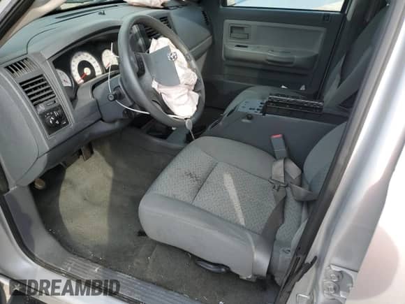 2007 Dodge Dakota ST z VIN 1D7HW28PX7S265270, wystawiony jako Copart lot #78265494 z przebiegiem 154 418 mil mil oraz Szkoda całkowita • Salvage title. Historia ofert i sprzedaży dostępna na DreamBid. Obrazek 7.