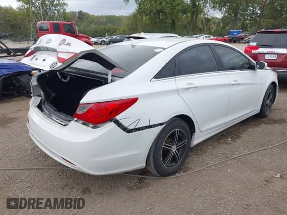 2011 Hyundai Sonata GLS с VIN 5NPEB4AC5BH051564, выставлен на аукционе IAAI как лот 43373706 с пробегом 168 201 миль миль и . История ставок и продаж доступна на DreamBid. Изображение 4.