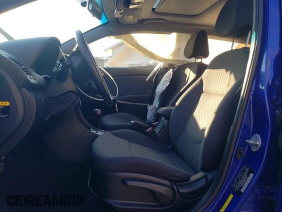 ✅ 2014 Hyundai Accent SE • VIN: KMHCU5AE9EU186920 • Лот: 82461684. Опубликован ранее на Copart с пробегом 108 639 миль. Бесплатный доступ к архиву аукционных продаж из США и подробный отчёт об истории автомобиля на DreamBid. Изображение 7.