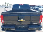 ✅ 2016 Chevrolet Silverado 1500 High Country • VIN: 3GCPCTEC3GG384338 • Lot: 42382874. Wystawiony na IAAI z przebiegiem 120 846 mil. Bezpłatny archiwum sprzedaży aukcyjnych z USA i szczegółowy raport historii pojazdu na DreamBid. Zdjęcie 16.