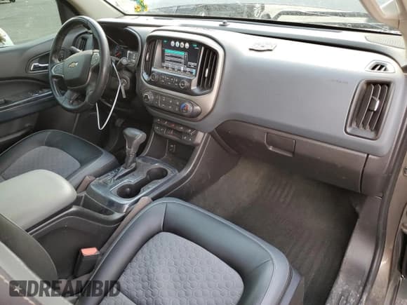 ✅ 2016 Chevrolet Colorado 4WD Z71 • VIN: 1GCHTDE3XG1185800 • Лот: 64133025. Опубликован ранее на Copart с пробегом 177 019 миль. Бесплатный доступ к архиву аукционных продаж из США и подробный отчёт об истории автомобиля на DreamBid. Изображение 8.