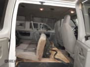 ✅ 2014 Ford Econoline Passenger XL • VIN: 1FBSS3BL7EDA11044 • Lot: 41463372. Wystawiony na IAAI z przebiegiem 139 932 mil. Bezpłatny archiwum sprzedaży aukcyjnych z USA i szczegółowy raport historii pojazdu na DreamBid. Zdjęcie 8.