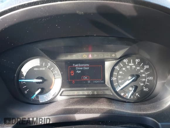 ✅ 2017 Ford Explorer XLT • VIN: 1FM5K8DH1HGD95576 • Lot: 41315566. Wystawiony na IAAI z przebiegiem 142 417 mil. Bezpłatny archiwum sprzedaży aukcyjnych z USA i szczegółowy raport historii pojazdu na DreamBid. Zdjęcie 7.