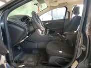 ✅ 2018 Ford Focus SE • VIN: 1FADP3FE4JL276933 • Lot: 90671225. Listed on Copart with 89,503 mi. Free auction sales archive from the USA and detailed vehicle history report at DreamBid. Image 7.