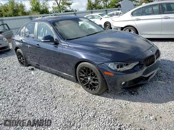 ✅ 2015 BMW 3 Series 328i • VIN: WBA3A5G5XFNS81905 • Lot: 90290885. Listed on Copart with 122,696 mi. Free auction sales archive from the USA and detailed vehicle history report at DreamBid. Image 13.