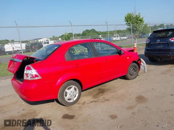 ✅ 2007 Chevrolet Aveo LS • VIN: KL1TD56617B045173 • Lot: 42420476. Wystawiony na IAAI z przebiegiem 88 524 mil. Bezpłatny archiwum sprzedaży aukcyjnych z USA i szczegółowy raport historii pojazdu na DreamBid. Zdjęcie 4.