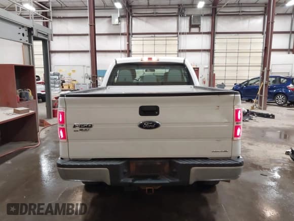 ✅ 2012 Ford F-150 XL • VIN: 1FTFX1EF7CKE39424 • Лот: 42207189. Опубликован ранее на IAAI с пробегом 179 434 миль. Бесплатный доступ к архиву аукционных продаж из США и подробный отчёт об истории автомобиля на DreamBid. Изображение 17.