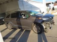 ✅ 2022 Toyota Sienna XLE • VIN: 5TDYRKEC9NS131147 • Lot: 43625525. Listed on IAAI with 61,310 mi. Free auction sales archive from the USA and detailed vehicle history report at DreamBid. Image 14.