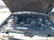 ✅ 2003 Chevrolet S-10 LS • VIN: 1GCDT19X038232117 • Лот: 42218171. Опубликован ранее на IAAI с пробегом 215 607 миль. Бесплатный доступ к архиву аукционных продаж из США и подробный отчёт об истории автомобиля на DreamBid. Изображение 10.