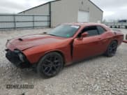 ✅ 2021 Dodge Challenger R/T • VIN: 2C3CDZBT7MH680613 • Lot: 48864744. Wystawiony na Copart z przebiegiem 27 300 mil. Bezpłatny archiwum sprzedaży aukcyjnych z USA i szczegółowy raport historii pojazdu na DreamBid. Zdjęcie 1.