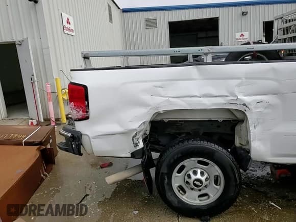 ✅ 2015 Chevrolet Silverado 2500HD Work Truck • VIN: 1GC2CUEG2FZ111926 • Лот: 87750925. Опубликован ранее на Copart с пробегом 82 591 миль. Бесплатный доступ к архиву аукционных продаж из США и подробный отчёт об истории автомобиля на DreamBid. Изображение 13.