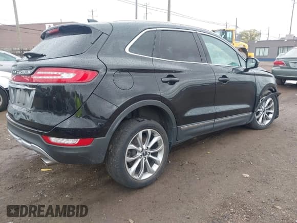 ✅ 2019 Lincoln MKC Select • VIN: 5LMCJ2C93KUL10101 • Лот: 43501291. Опубликован ранее на IAAI с пробегом 24 572 миль. Бесплатный доступ к архиву аукционных продаж из США и подробный отчёт об истории автомобиля на DreamBid. Изображение 4.