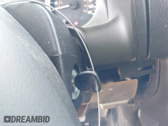 ✅ 2006 Hummer H3 • VIN: 5GTDN136368246360 • Lot: 42425548. Listed on IAAI with 214,306 mi. Free auction sales archive from the USA and detailed vehicle history report at DreamBid. Image 11.