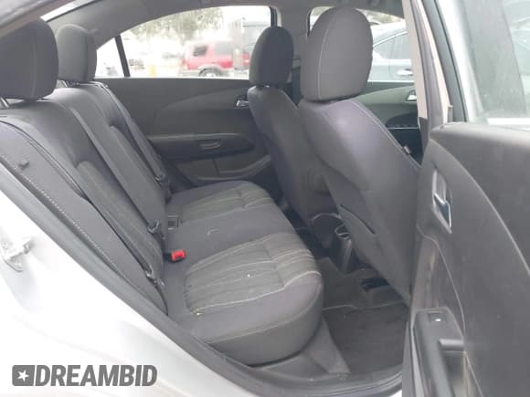 ✅ 2014 Chevrolet Sonic LT • VIN: 1G1JC5SH5E4170875 • Лот: 42367419. Опубликован ранее на IAAI с пробегом 152 289 миль. Бесплатный доступ к архиву аукционных продаж из США и подробный отчёт об истории автомобиля на DreamBid. Изображение 8.