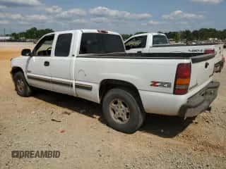 2000 Chevrolet Silverado 1500 LS z VIN 1GCEK19T6YZ359931, wystawiony jako Copart lot #70433884 z przebiegiem 458 301 mil mil oraz Czysty tytuł • Clean title. Historia ofert i sprzedaży dostępna na DreamBid. Obrazek 2.