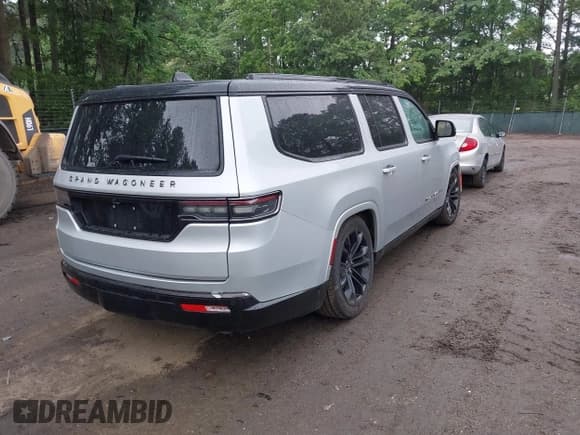 ✅ 2024 Jeep Grand Wagoneer Series II • VIN: 1C4SJSFP1RS107470 • Лот: 42436912. Опубликован ранее на IAAI с пробегом 45 065 миль. Бесплатный доступ к архиву аукционных продаж из США и подробный отчёт об истории автомобиля на DreamBid. Изображение 4.