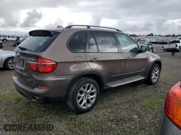 ✅ 2011 BMW X5 35i • VIN: 5UXZV4C58BL416014 • Lot: 93268675. Wystawiony na Copart z przebiegiem 196 110 mil. Bezpłatny archiwum sprzedaży aukcyjnych z USA i szczegółowy raport historii pojazdu na DreamBid. Zdjęcie 3.