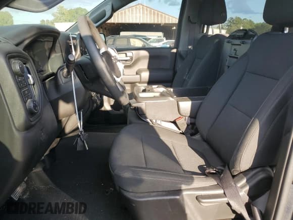 ✅ 2021 Chevrolet Silverado 1500 Custom Trail Boss • VIN: 1GCPYCEF1MZ449324 • Lot: 73516854. Wystawiony na Copart z przebiegiem 78 074 mil. Bezpłatny archiwum sprzedaży aukcyjnych z USA i szczegółowy raport historii pojazdu na DreamBid. Zdjęcie 7.