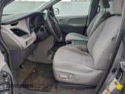 ✅ 2016 Toyota Sienna LE • VIN: 5TDJK3DC2GS145231 • Lot: 92191985. Listed on Copart with 55,085 mi. Free auction sales archive from the USA and detailed vehicle history report at DreamBid. Image 7.