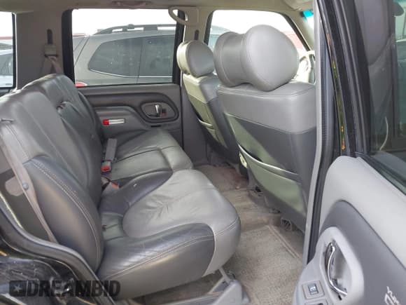 ✅ 2000 GMC Denali • VIN: 1GKEK63RXYR183092 • Lot: 43628890. Listed on IAAI with 185,645 mi. Free auction sales archive from the USA and detailed vehicle history report at DreamBid. Image 8.