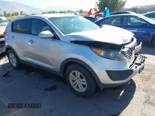 ✅ 2011 Kia Sportage LX • VIN: KNDPBCA26B7060420 • Лот: 43401912. Опубликован ранее на IAAI с пробегом 107 433 миль. Бесплатный доступ к архиву аукционных продаж из США и подробный отчёт об истории автомобиля на DreamBid. Изображение 1.
