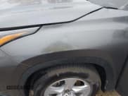 ✅ 2023 Toyota Highlander Hybrid LE • VIN: 5TDZARAH6PS519655 • Lot: 41883388. Wystawiony na IAAI z przebiegiem 31 340 mil. Bezpłatny archiwum sprzedaży aukcyjnych z USA i szczegółowy raport historii pojazdu na DreamBid. Zdjęcie 20.