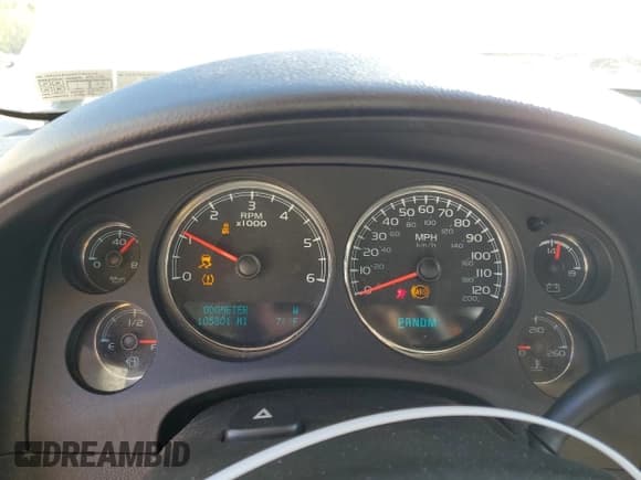 ✅ 2013 Chevrolet Suburban LTZ • VIN: 1GNSKKE7XDR280975 • Lot: 77025984. Wystawiony na Copart z przebiegiem 105 301 mil. Bezpłatny archiwum sprzedaży aukcyjnych z USA i szczegółowy raport historii pojazdu na DreamBid. Zdjęcie 9.