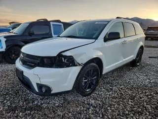 ✅ 2019 Dodge Journey SE • VIN: 3C4PDCBB0KT856553 • Lot: 87046405. Wystawiony na Copart z przebiegiem 93 217 mil. Bezpłatny archiwum sprzedaży aukcyjnych z USA i szczegółowy raport historii pojazdu na DreamBid. Zdjęcie 1.